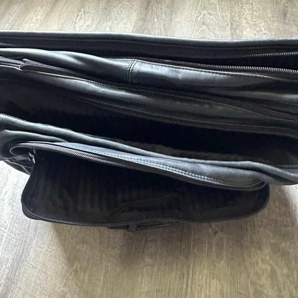 Tumi alpha expandable